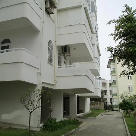Apartmán Alis Oyta Aparts *
