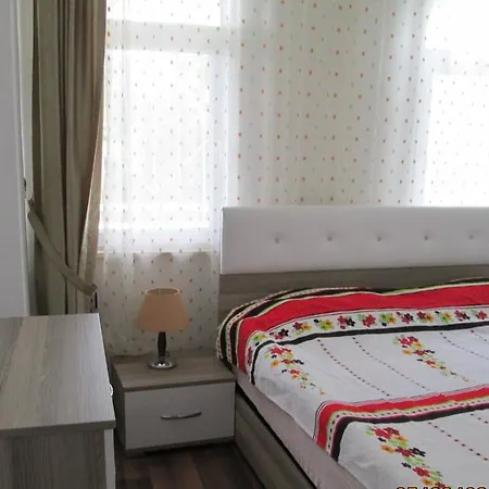 Alis Oyta Aparts